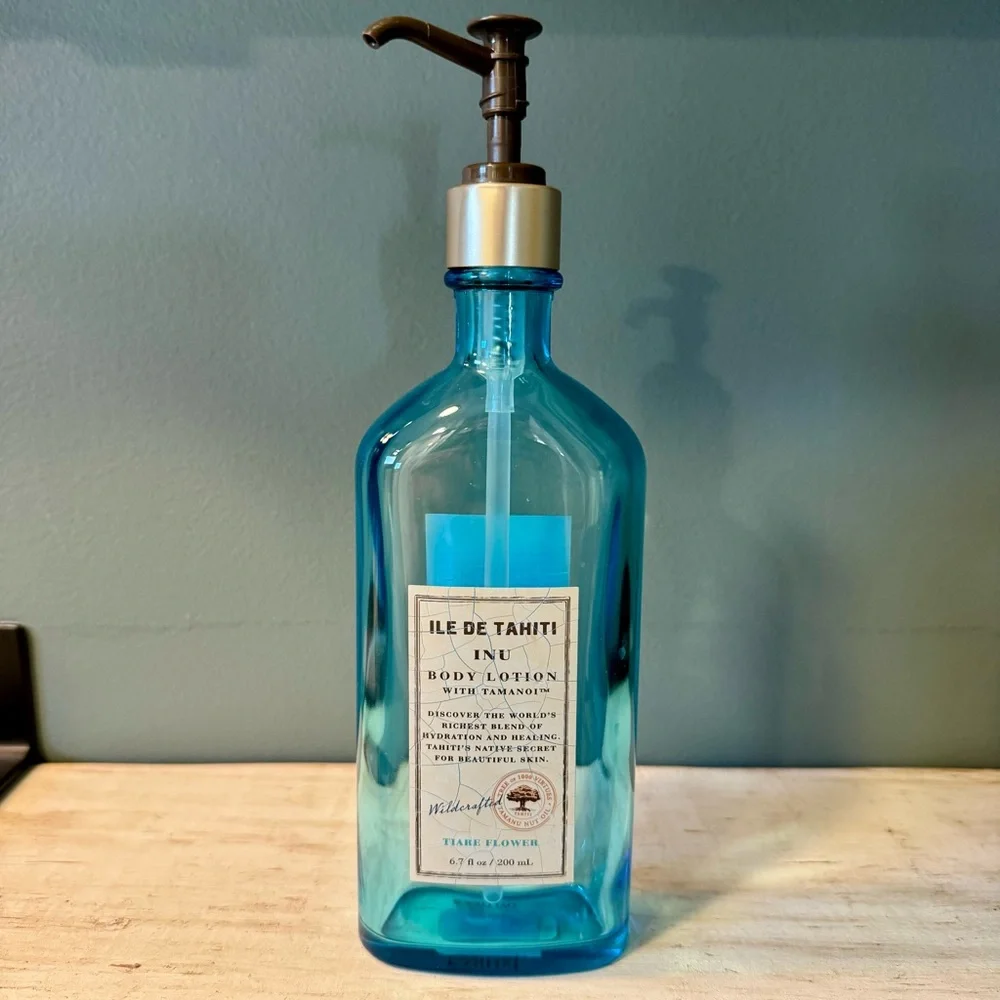 Ile De Tahiti Blue Body Lotion/Soap Dispenser
